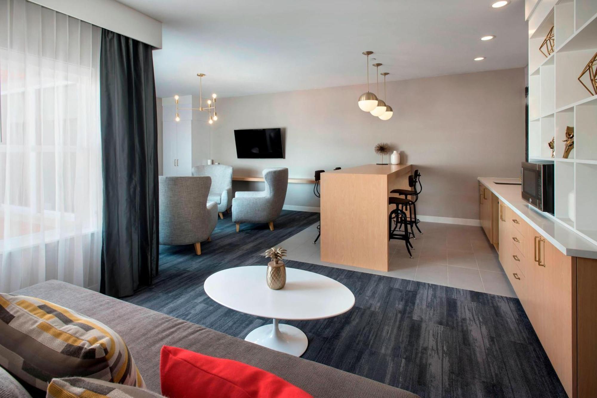 Residence Inn By Marriott New York Long Island East End Риверхед Экстерьер фото