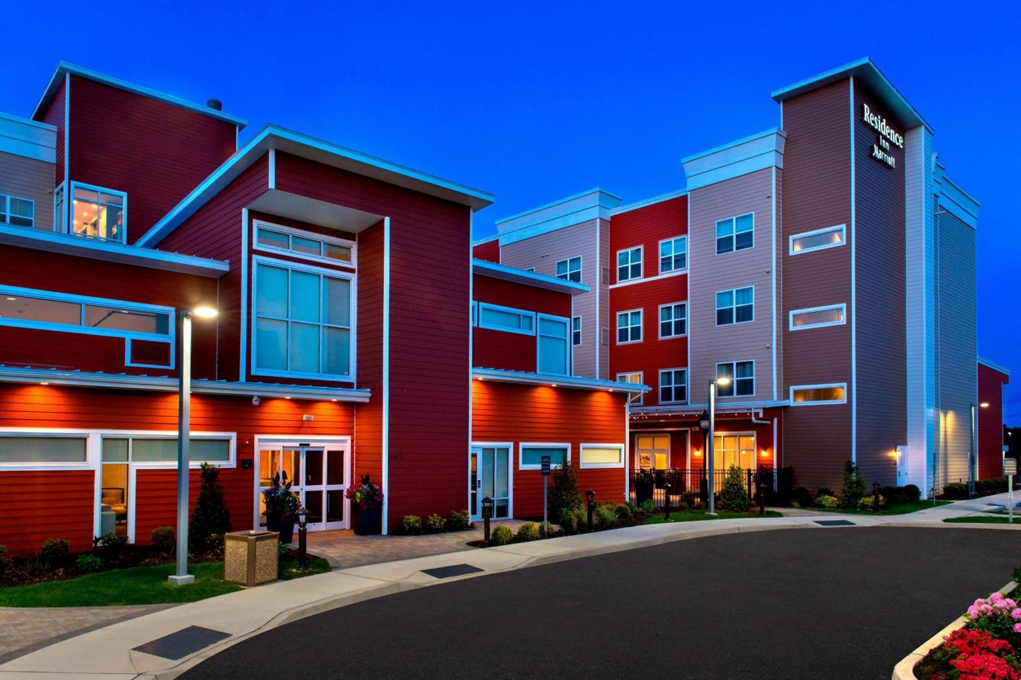 Residence Inn By Marriott New York Long Island East End Риверхед Экстерьер фото